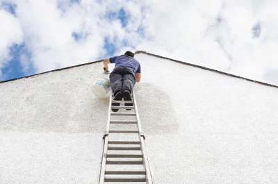 Peinture extérieure à Oms — façades et ravalement